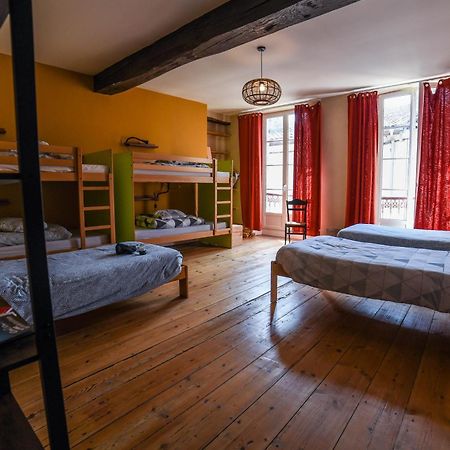 Amani Hostel La Réole Eksteriør bilde