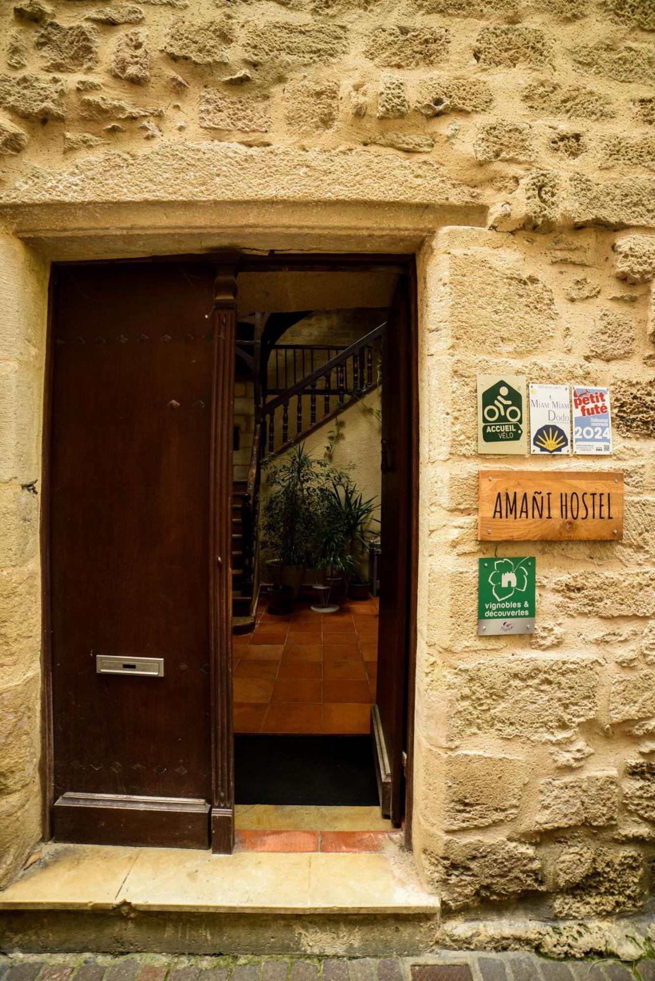 Amani Hostel La Réole Eksteriør bilde